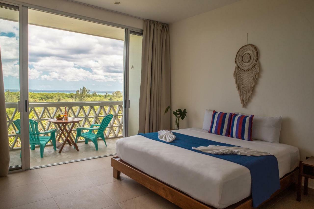 Suites Cielo Y Mar (Adults Only) Плая дел Кармен Екстериор снимка